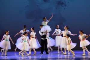 Universe Dance scuola professionale di danza a Lineri Misterbianco                              